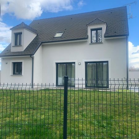 Maison Recente Tres Spacieuse Forges-les-Bains Экстерьер фото